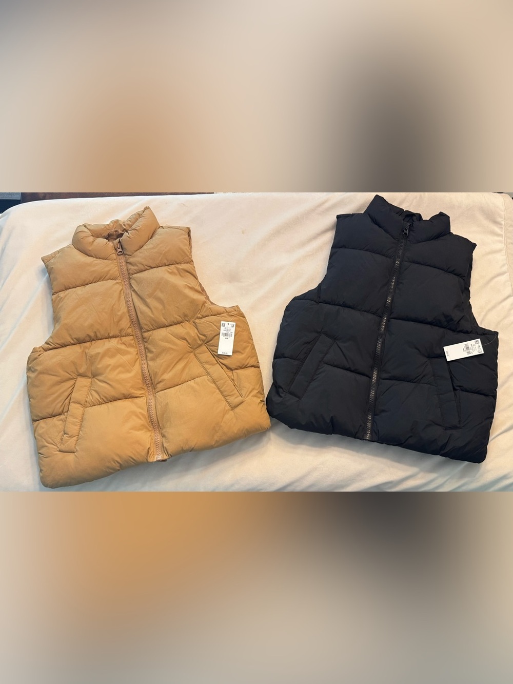 NWT! Old Navy Kids Puffer Vests, lot of 2, sz M(8)